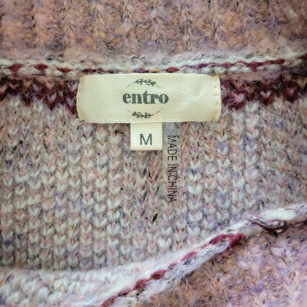 Entro Geometric Pullover - Picture 3 of 5